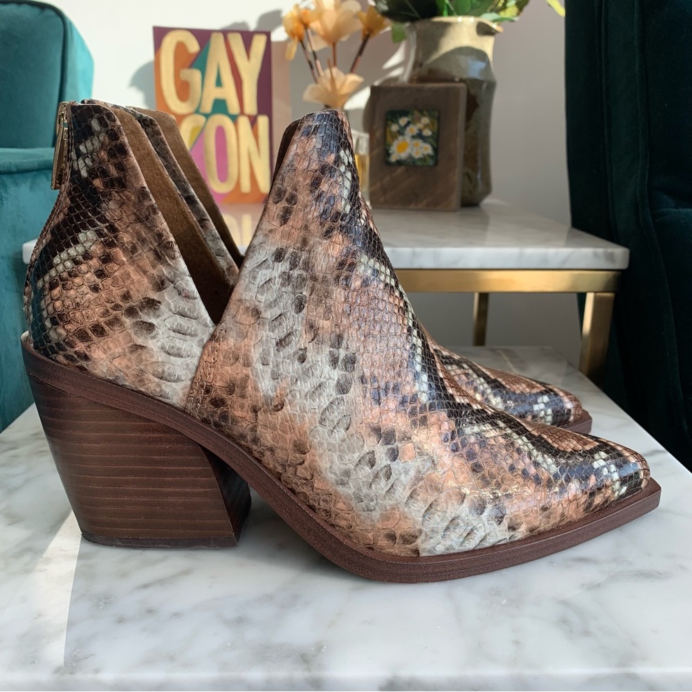 Vince Camuto Snakeskin Booties size 8.5 (fits like an 8)